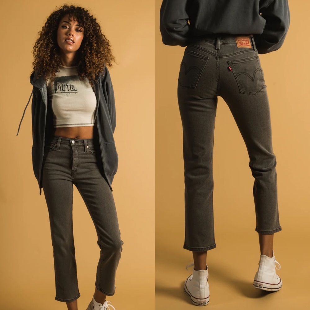 Levi's Women's Gray Straight-Leg Jeans